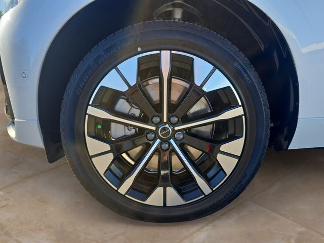 2026 Volvo XC60 Plug-In Hybrid T8 Plus