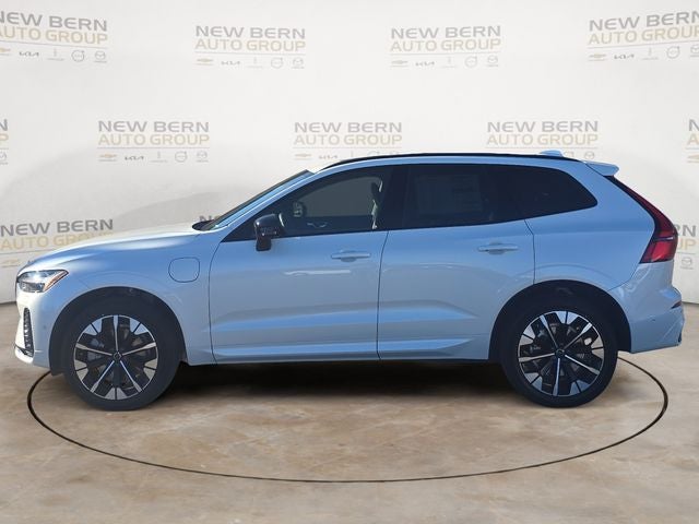 2026 Volvo XC60 Plug-In Hybrid T8 Plus