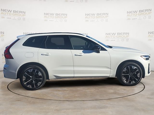2026 Volvo XC60 Plug-In Hybrid T8 Plus