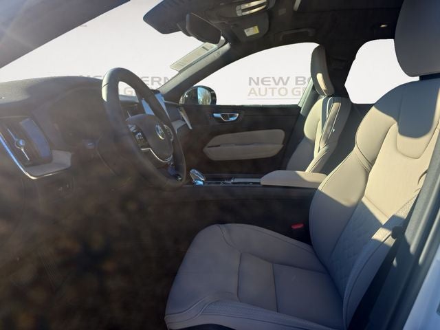 2026 Volvo XC60 Plug-In Hybrid T8 Plus