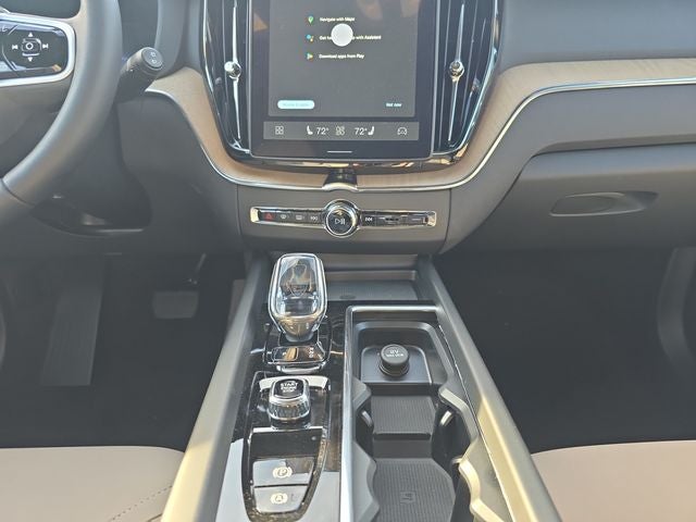 2026 Volvo XC60 Plug-In Hybrid T8 Plus