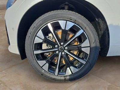 2026 Volvo XC60 Plug-In Hybrid T8 Plus