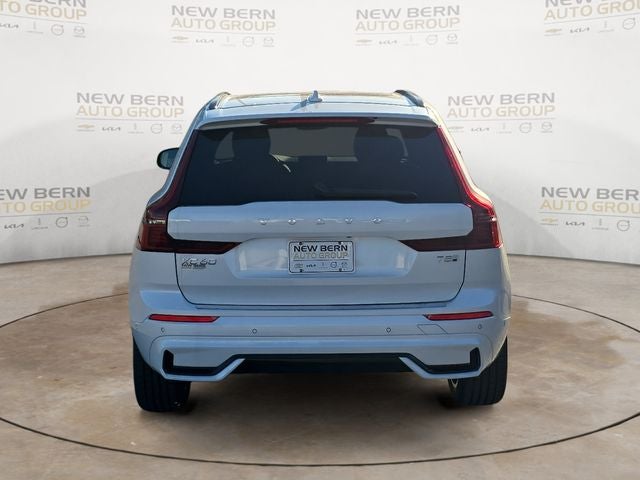 2026 Volvo XC60 Plug-In Hybrid T8 Plus