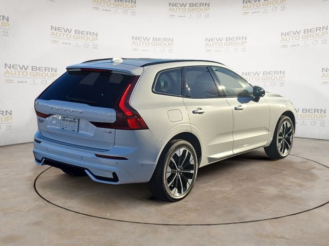 2026 Volvo XC60 Plug-In Hybrid T8 Plus