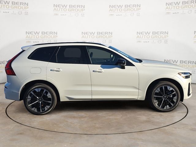 2026 Volvo XC60 Plug-In Hybrid T8 Plus