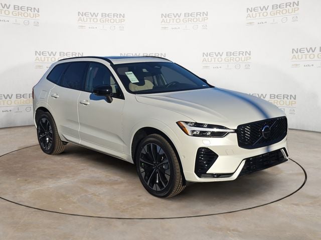 2026 Volvo XC60 Plug-In Hybrid T8 Plus