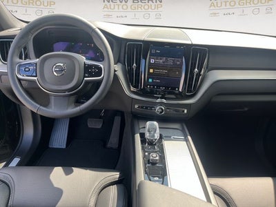 2025 Volvo XC60 Plug-In Hybrid T8 Ultra Black Edition
