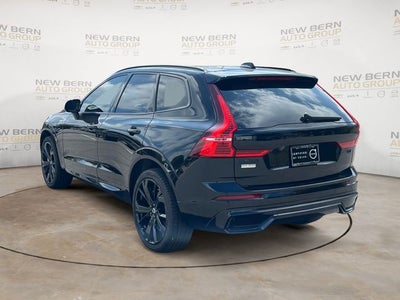 2025 Volvo XC60 Plug-In Hybrid T8 Ultra Black Edition