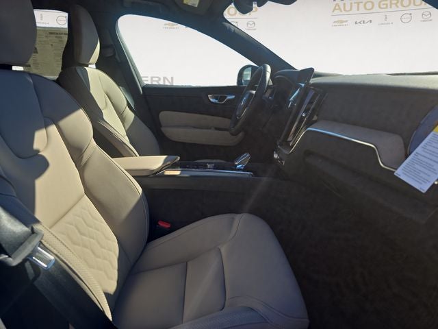 2026 Volvo XC60 Plug-In Hybrid T8 Core