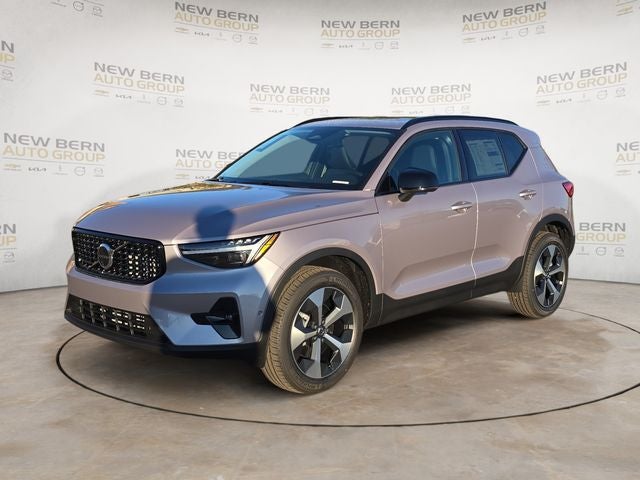 2026 Volvo XC40 B5 Plus