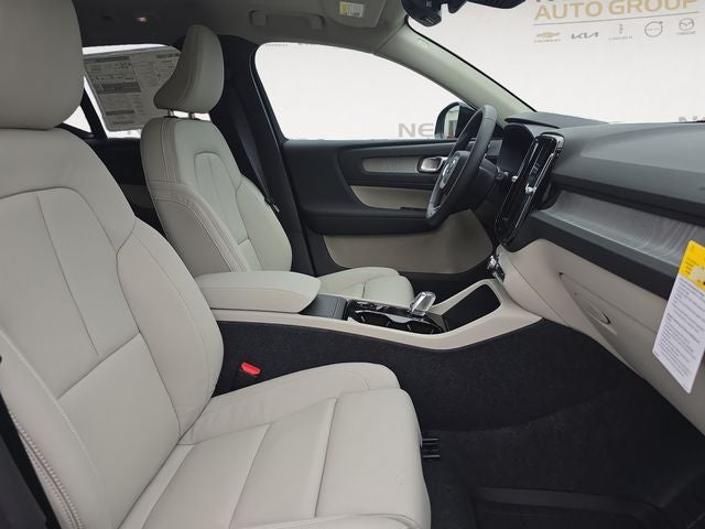 2026 Volvo XC40 B5 Plus