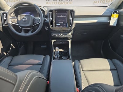 2026 Volvo XC40 B5 Plus