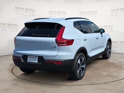 2026 Volvo XC40 B5 Plus