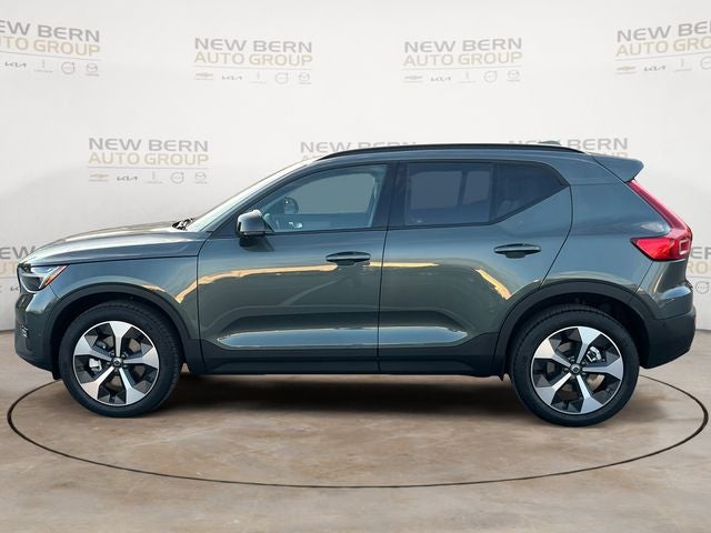 2026 Volvo XC40 B5 Plus