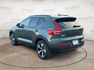 2026 Volvo XC40 B5 Plus