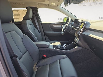 2026 Volvo XC40 B5 Plus