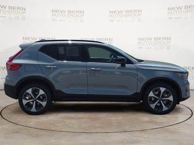 2026 Volvo XC40 B5 Plus