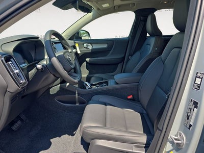 2026 Volvo XC40 B5 Plus