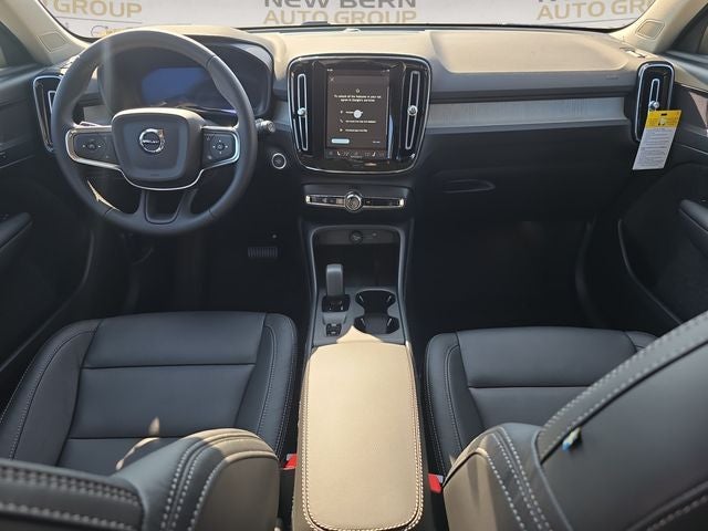 2026 Volvo XC40 B5 Core