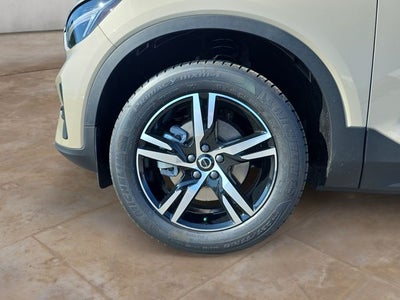 2026 Volvo XC40 B5 Core