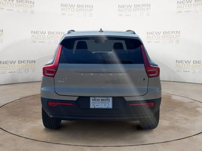 2026 Volvo XC40 B5 Core