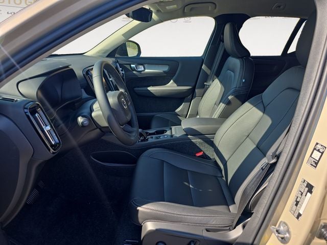 2026 Volvo XC40 B5 Core