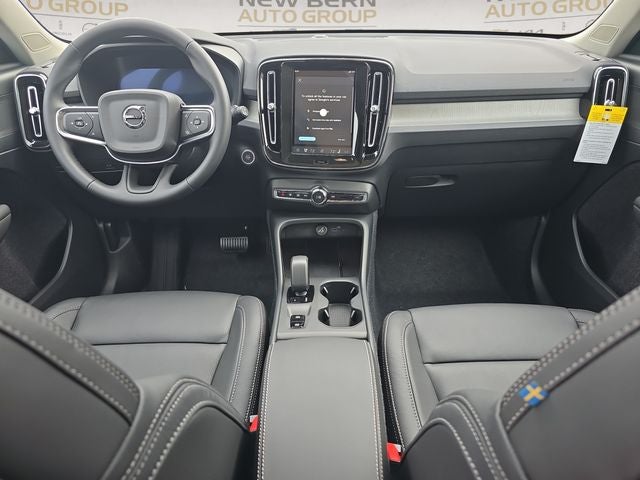 2026 Volvo XC40 B5 Core
