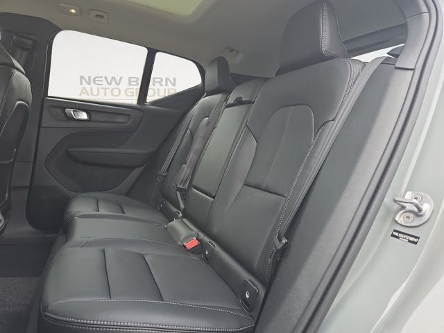 2026 Volvo XC40 B5 Core