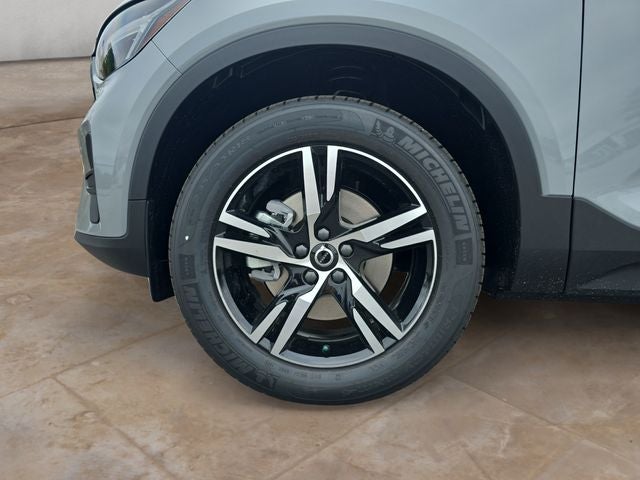 2026 Volvo XC40 B5 Core