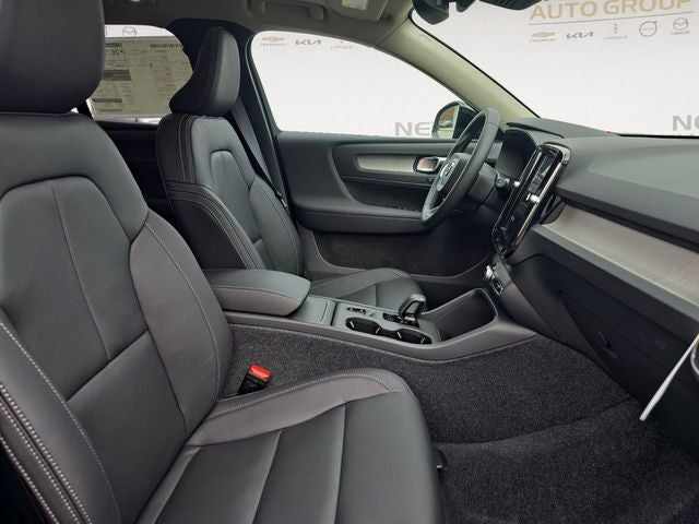 2026 Volvo XC40 B5 Core