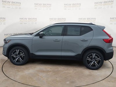 2026 Volvo XC40 B5 Core
