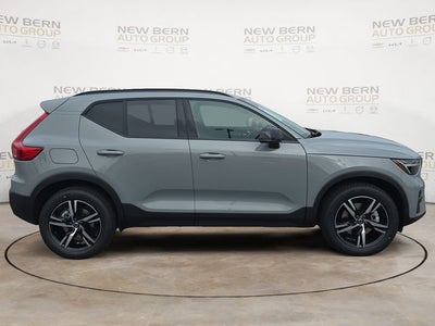 2026 Volvo XC40 B5 Core