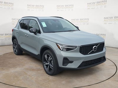 2026 Volvo XC40 B5 Core