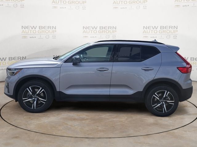 2026 Volvo XC40 B5 Core