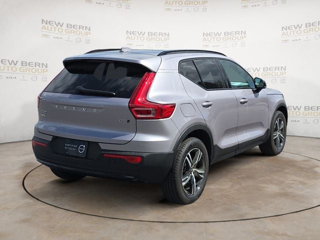 2026 Volvo XC40 B5 Core