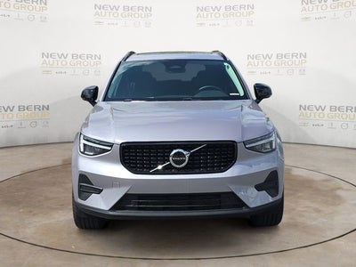 2026 Volvo XC40 B5 Core