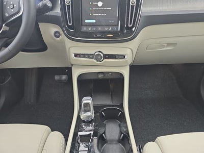 2026 Volvo XC40 B5 Ultra