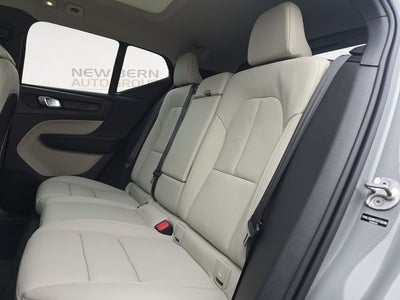 2026 Volvo XC40 B5 Ultra