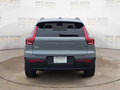 2026 Volvo XC40 B5 Ultra