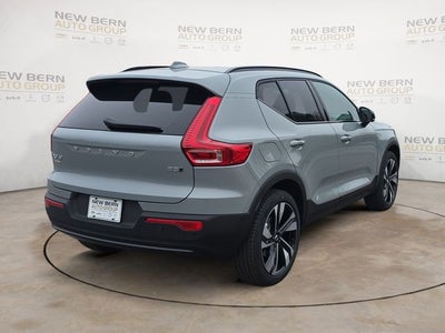 2026 Volvo XC40 B5 Ultra