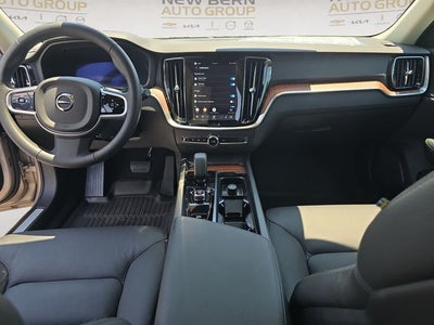 2026 Volvo V60 Cross Country B5 Plus