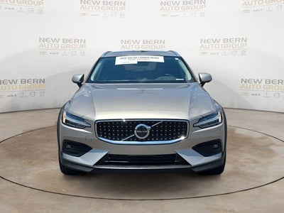 2026 Volvo V60 Cross Country B5 Plus
