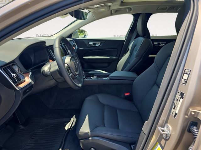 2026 Volvo V60 Cross Country B5 Plus