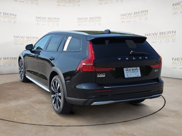 2026 Volvo V60 Cross Country B5 Ultra