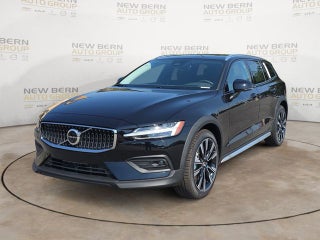 2026 Volvo V60 Cross Country B5 Ultra