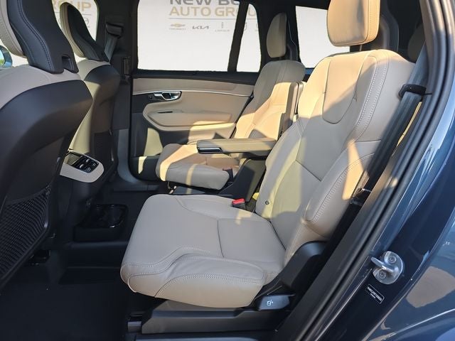 2026 Volvo XC90 B5 Ultra 6-Seater