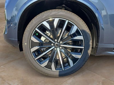 2026 Volvo XC90 B5 Ultra 6-Seater