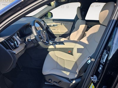 2026 Volvo XC90 B5 Plus