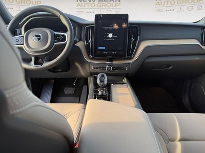 2026 Volvo XC60 B5 Plus