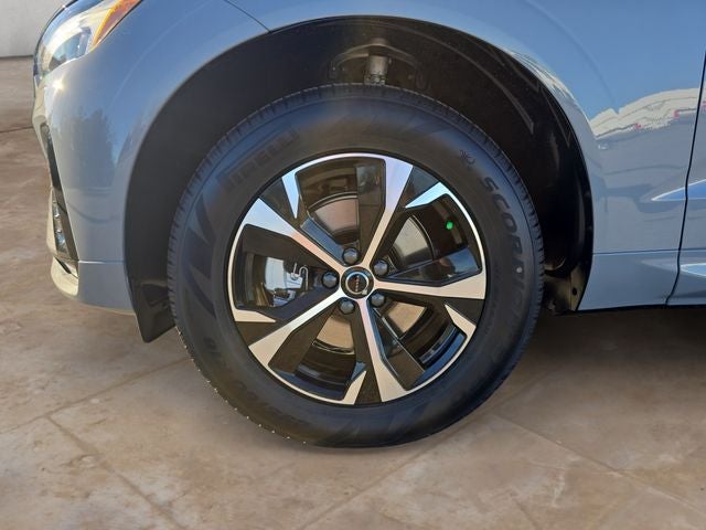 2026 Volvo XC60 B5 Core